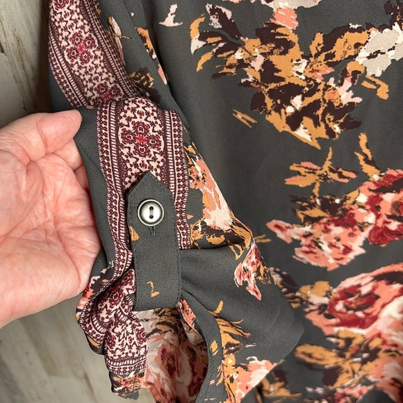 Maurices XXLGray Floral Pullover Sheer Blouse Top Plus - Picture 7 of 16